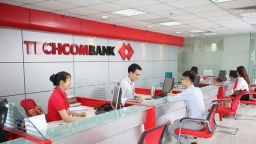 Techcombank được nới 'room' tín dụng tương đương với Vietcombank