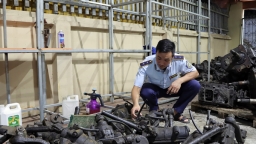 Hưng Yên: Phát hiện 10 tấn phụ tùng ôtô đã qua sử dụng, không rõ nguồn gốc