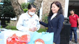 NovaGroup chung tay chăm lo cho các hộ nghèo tại Tp.HCM 