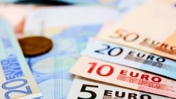 Chính phủ Pháp chi 100 tỷ EUR ứng phó lạm phát