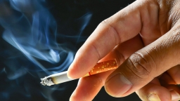 Indonesia tăng thuế tiêu thụ thuốc lá 10%