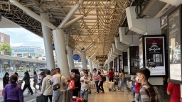 Sân bay Tân Sơn Nhất dự kiến đón 130.000 khách mỗi ngày dịp Tết