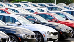 Ôtô nhập khẩu giảm hơn 2.000 chiếc trong 1 tháng