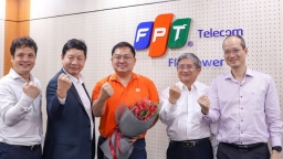 Ông Hoàng Nam Tiến thôi làm Chủ tịch FPT Telecom