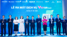 NAM A Bank: Tiên phong triển khai dịch vụ rút tiền bằng VIETQR