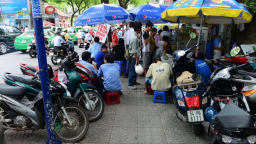 Tp,.HCM dự tính thu hơn 1.500 tỷ đồng mỗi năm từ phí sử dụng hè phố
