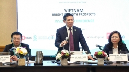 Bộ trưởng Bộ Tài chính: Việt Nam có triển vọng tăng trưởng kinh tế vững chắc, ổn định