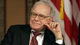 Tỷ phú Warren Buffett gom mạnh một cổ phiếu dầu mỏ