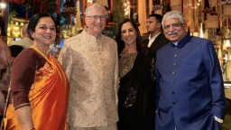 Tỷ phú Bill Gates đến Đà Nẵng, Hội An du lịch