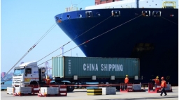 Xuất nhập khẩu của Trung Quốc đạt hơn 930 tỷ USD