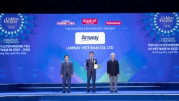 Amway Việt Nam nhận giải thưởng Rồng Vàng về phát triển kinh tế Xanh - Bền vững 2024