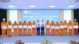 EVNCPC khen thưởng 47 tập thể và cá nhân xuất sắc tham gia thi công đường dây 500kV mạch 3