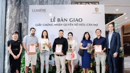 Masterise Homes bàn giao sổ hồng cho cư dân LUMIÈRE riverside theo đúng cam kết