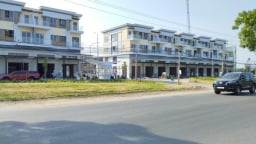 Công ty Long Thượng Lộc xây dựng nhiều công trình sai phép tại dự án Iris Residence