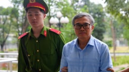 Cựu Thứ trưởng Hoàng Quốc Vượng và đồng phạm hầu tòa