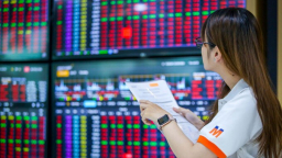 VN-Index giảm nhẹ hơn 2 điểm phiên đầu tuần