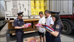 Hải quan bắt giữ nhiều vụ vi phạm xuất xứ, ghi nhãn hàng hoá