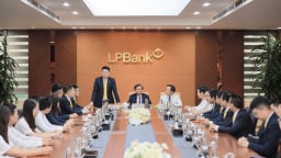 Người thắp ngọn lửa bóng đá Ninh Bình, kiến tạo tương lai cho thế hệ trẻ