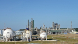 Lọc hoá dầu Bình Sơn hoãn kế hoạch đưa 3,1 tỷ cổ phiếu lên sàn