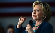 Cổ phiếu lao dốc vì Twitter của bà Clinton