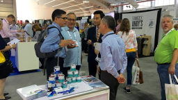 Sữa đặc Vinamilk ra mắt thị trường Mỹ