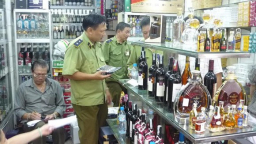 Tín dụng tiêu dùng: Ngã ngửa mức lãi suất trên 80%/năm