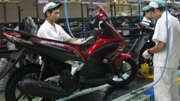 Honda Việt Nam đang kiếm bộn tiền từ người Việt