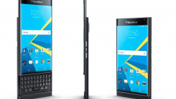 BlackBerry chính thức ngừng sản xuất điện thoại