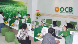 OCB tạo 'cơn lốc quà nhà nhà thêm vui”
