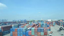 Tồn đọng gần 800 container hàng tại cửa khẩu cảng Sài Gòn