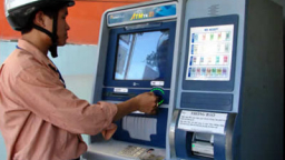 Agribank phối hợp Bộ Công an điều tra vụ mất tiền thẻ ATM
