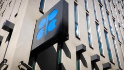 “Giá dầu có thể lên 65 USD/thùng vào đầu năm tới”