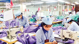 Bao giờ dệt may hết làm thuê?