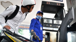 Đánh thuế xăng dầu: Không nên thay thế thuế nhập khẩu bằng thuế bảo vệ môi trường