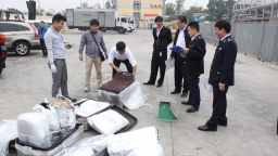 Hải quan: Phát hiện 3 lô hàng nghi chứa hàng cấm