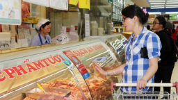 Ba bộ lên tiếng về “giải cứu” giá thịt lợn