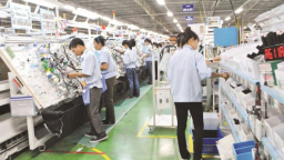 Việt Nam đã hết thời lao động giá rẻ?