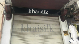 Vụ Khaisilk: 'Mua khăn Trung Quốc về cắt mác...vì ngày 20/10'