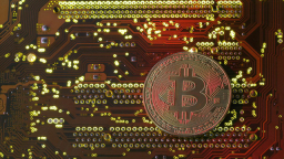 Bitcoin lần đầu vượt mốc 9.000 USD