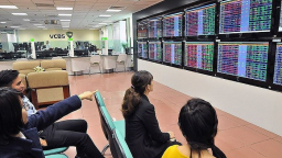Tin chứng khoán 12/11: Nên tránh đầu tư ngắn hạn cổ phiếu ngân hàng?