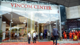 Tin chứng khoán 17/12: Vingroup điều chỉnh 'room' ngoại xuống 40%