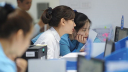 Mùa báo cáo tài chính, lại nóng chuyện 'lương nhân viên ngân hàng'