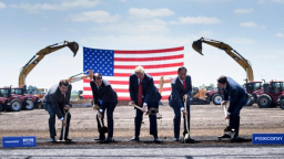 Foxconn quyết mở nhà máy tại Mỹ vì Tổng thống Donald Trump
