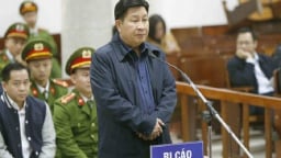 Cựu thứ trưởng công an Bùi Văn Thành kháng cáo, xin được hưởng án treo