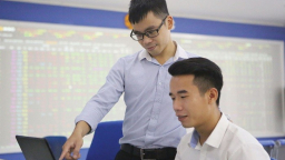 TTCK tuần 18/2 - 22/2: 'Thanh khoản tốt, VN-Index có thể áp sát 1.000 điểm'