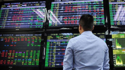 Mùa đại hội đồng cổ đông tiêu cực thách thức dòng tiền trong ngắn hạn