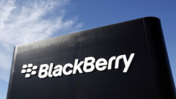 BlackBerry 'ăn nên làm ra' kể từ khi dừng sản xuất smartphone