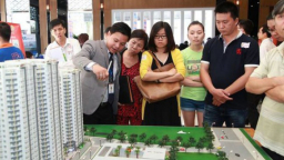 Siết cho vay mua nhà trị giá trên 3 tỷ đồng: ‘Đừng vì bình dân mà hi sinh cao cấp’