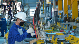 Cải thiện năng suất lao động để tăng năng lực cạnh tranh quốc gia