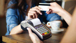 TP. HCM yêu cầu trường học, bệnh viện không dùng tiền mặt trong thanh toán
